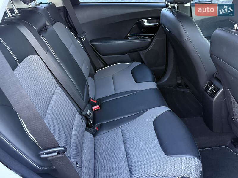 Внедорожник / Кроссовер Kia Niro 2021 в Дрогобыче