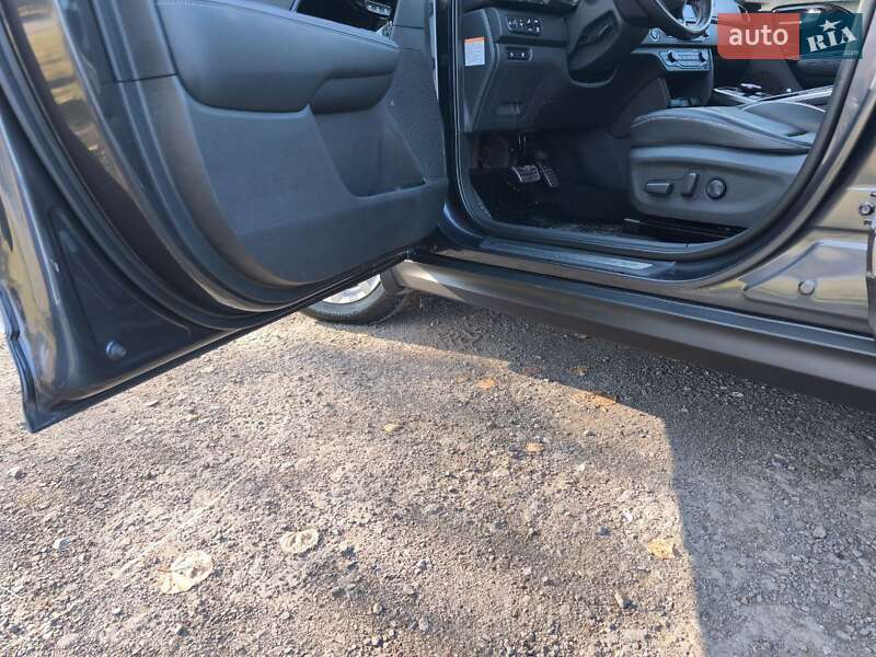 Внедорожник / Кроссовер Kia Niro 2019 в Луцке фото 17 Внедорожник / Кроссовер Kia Niro 2019 в Луцке