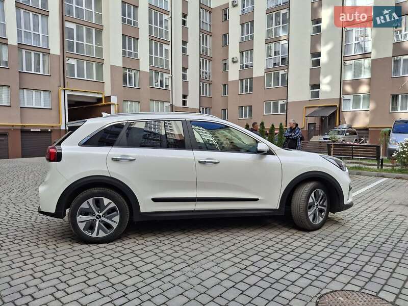 Внедорожник / Кроссовер Kia Niro 2021 в Ивано-Франковске фото 5 Внедорожник / Кроссовер Kia Niro 2021 в Ивано-Франковске