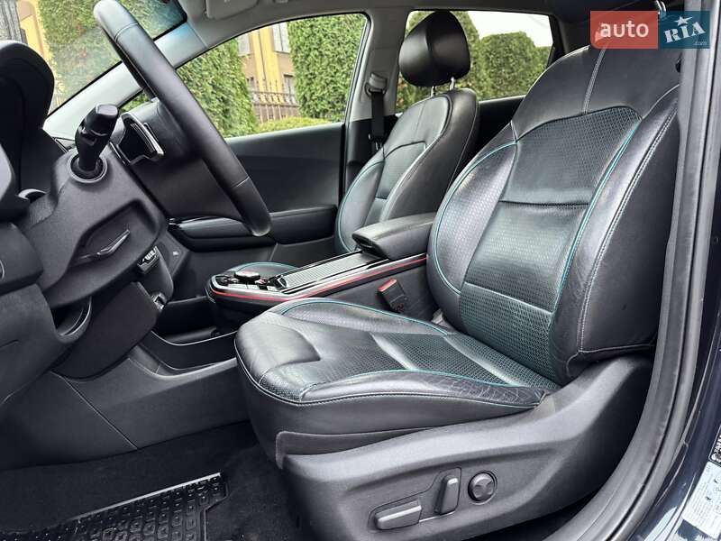 Внедорожник / Кроссовер Kia Niro 2019 в Ровно