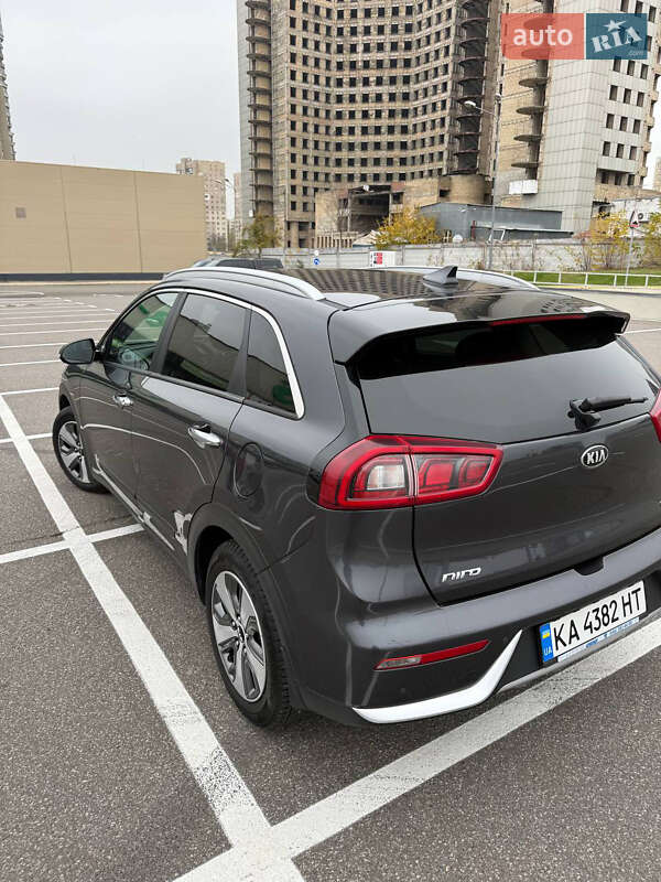Позашляховик / Кросовер Kia Niro 2018 в Києві