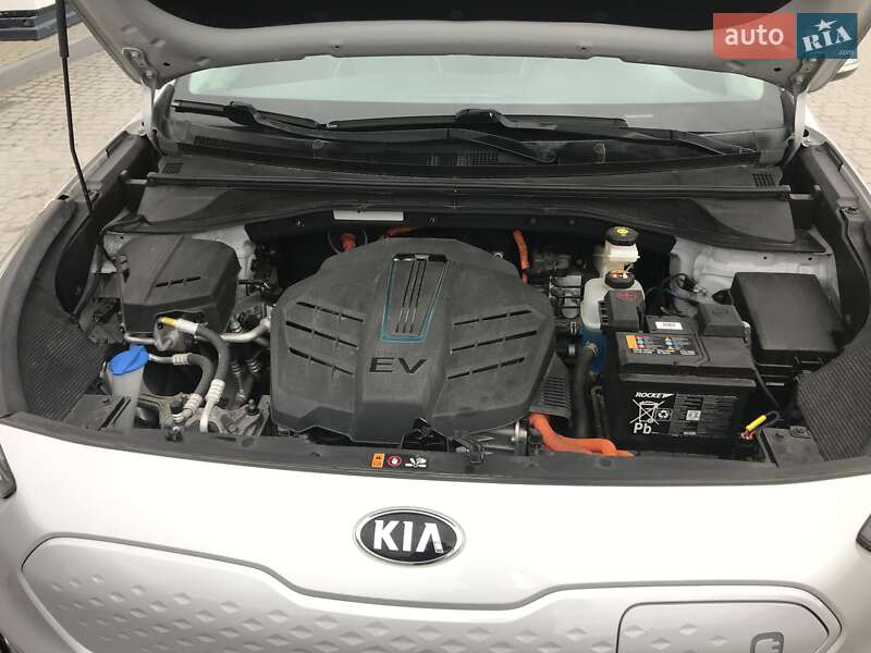 Внедорожник / Кроссовер Kia Niro 2020 в Львове
