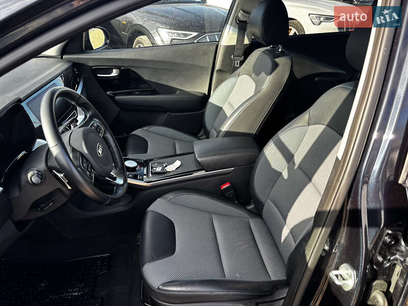 Внедорожник / Кроссовер Kia Niro 2020 в Львове