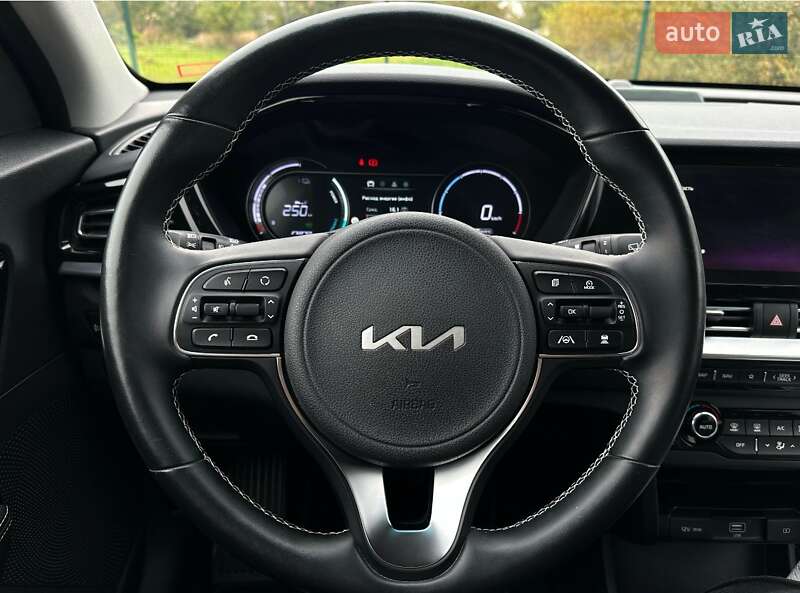 Внедорожник / Кроссовер Kia Niro 2022 в Львове