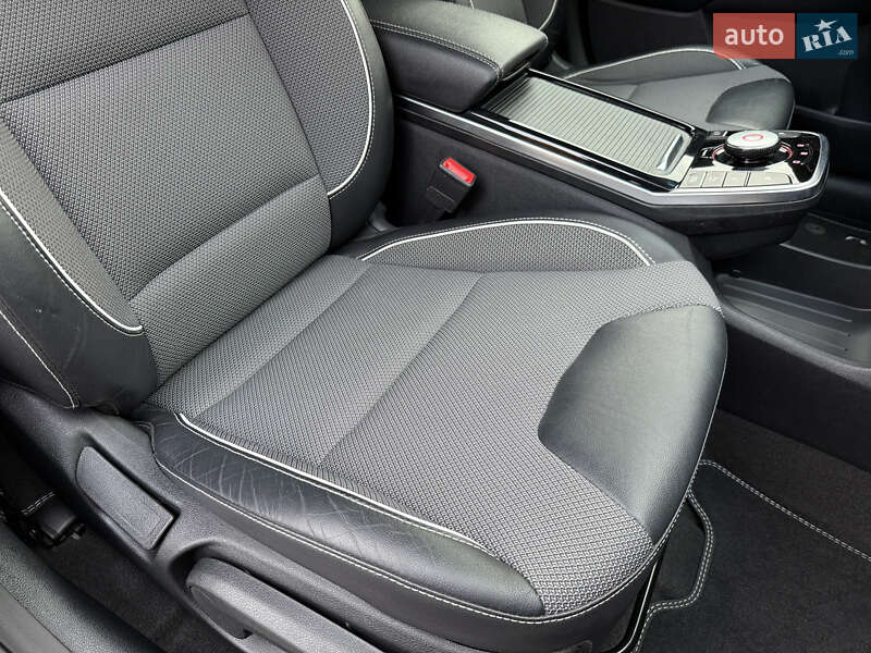 Внедорожник / Кроссовер Kia Niro 2021 в Ровно