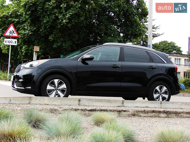 Внедорожник / Кроссовер Kia Niro 2017 в Одессе фото Внедорожник / Кроссовер Kia Niro 2017 в Одессе