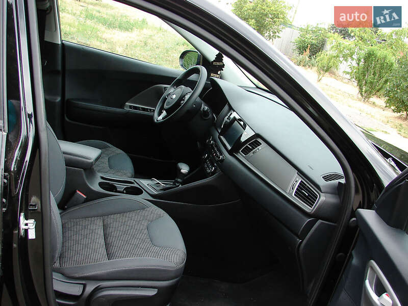 Внедорожник / Кроссовер Kia Niro 2017 в Одессе фото 25 Внедорожник / Кроссовер Kia Niro 2017 в Одессе