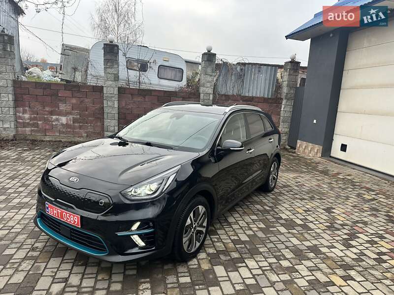 Внедорожник / Кроссовер Kia Niro 2020 в Луцке фото 5 Внедорожник / Кроссовер Kia Niro 2020 в Луцке