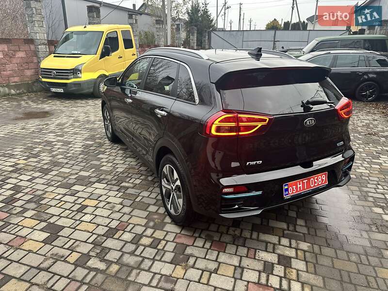 Внедорожник / Кроссовер Kia Niro 2020 в Луцке фото 7 Внедорожник / Кроссовер Kia Niro 2020 в Луцке