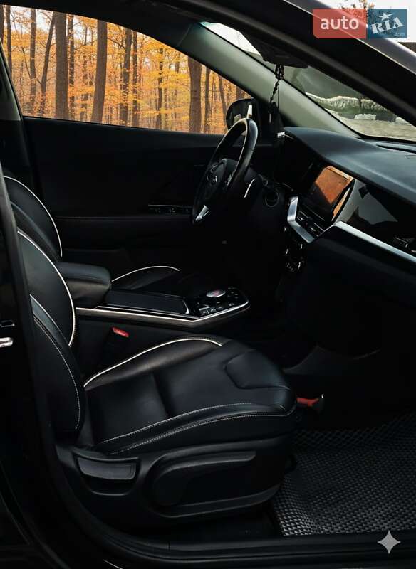 Внедорожник / Кроссовер Kia Niro 2020 в Гусятине