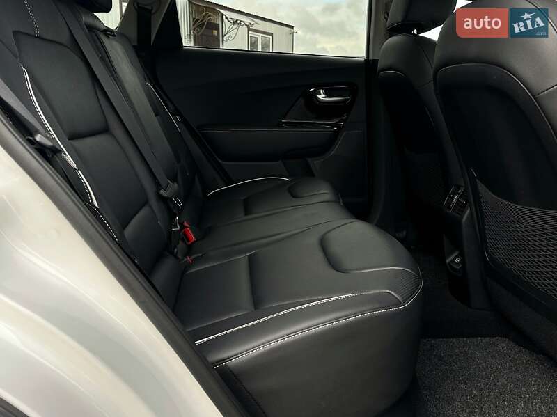 Внедорожник / Кроссовер Kia Niro 2021 в Львове