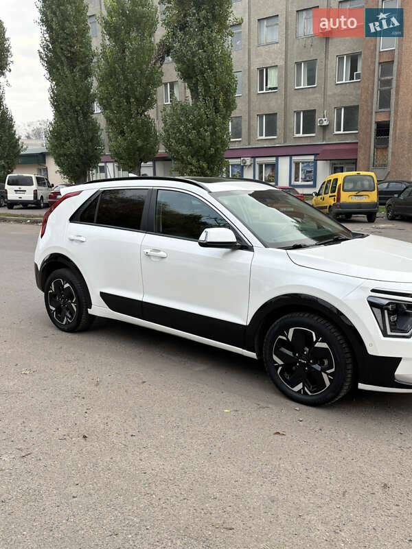 Внедорожник / Кроссовер Kia Niro 2023 в Черкассах фото 4 Внедорожник / Кроссовер Kia Niro 2023 в Черкассах
