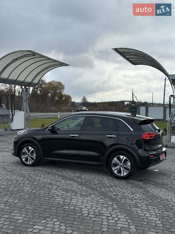 Позашляховик / Кросовер Kia Niro 2020 в Бережанах