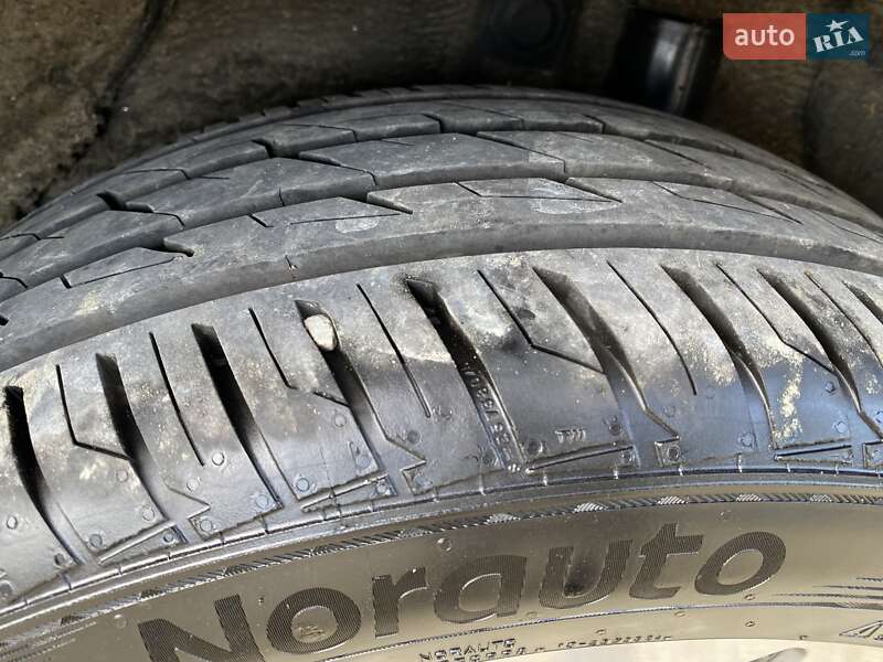 Позашляховик / Кросовер Kia Niro 2020 в Львові фото 28 Позашляховик / Кросовер Kia Niro 2020 в Львові