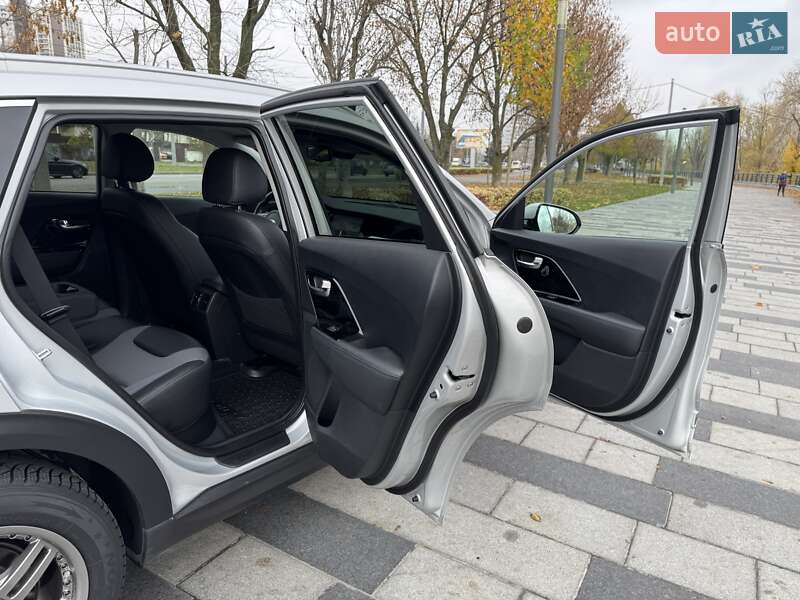 Внедорожник / Кроссовер Kia Niro 2021 в Днепре