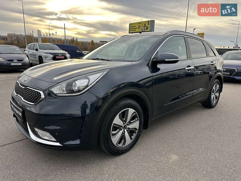 Внедорожник / Кроссовер Kia Niro 2017 в Киеве