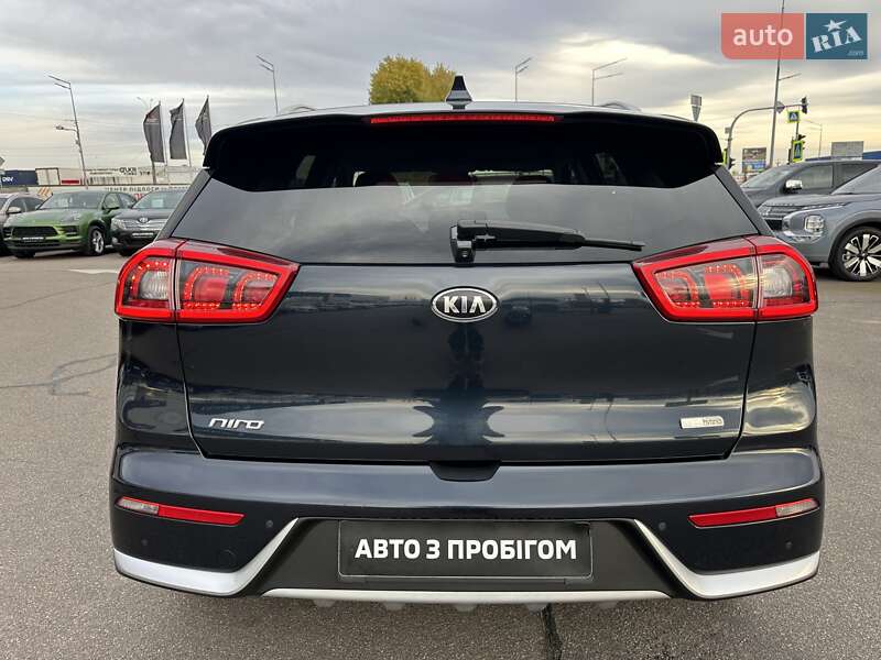 Внедорожник / Кроссовер Kia Niro 2017 в Киеве