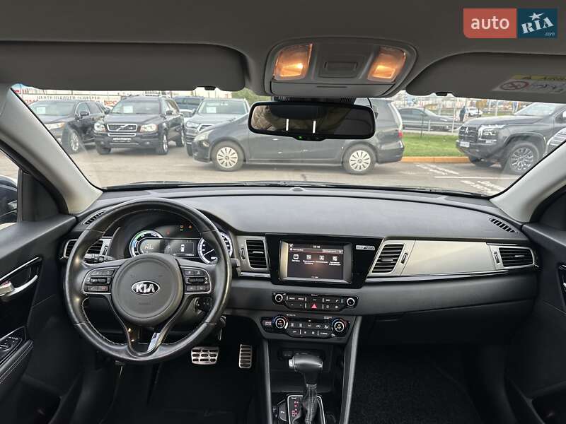 Внедорожник / Кроссовер Kia Niro 2017 в Киеве