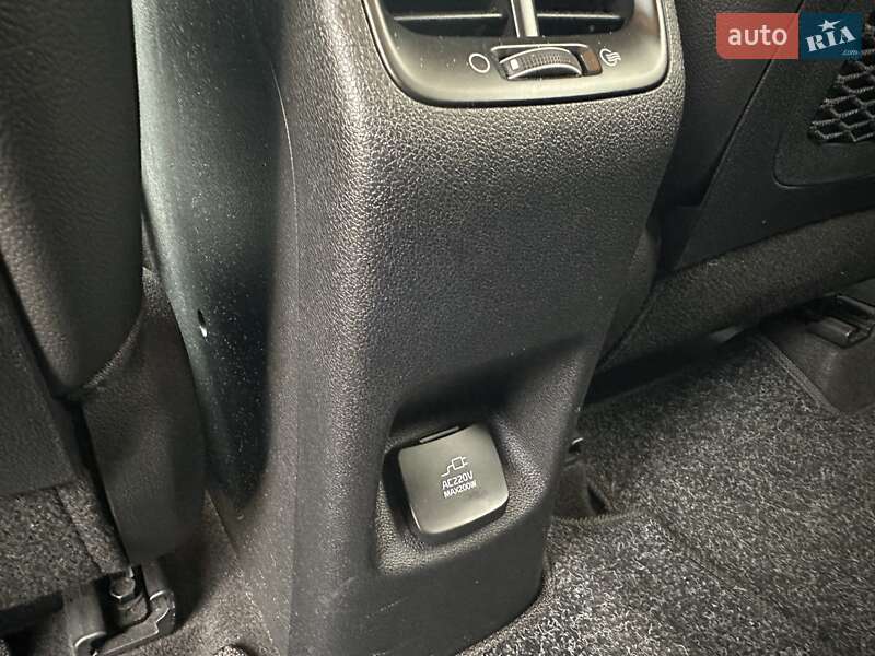 Внедорожник / Кроссовер Kia Niro 2017 в Киеве