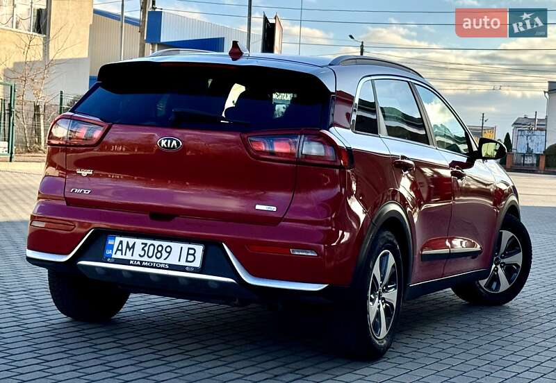 Внедорожник / Кроссовер Kia Niro 2017 в Житомире фото 5 Внедорожник / Кроссовер Kia Niro 2017 в Житомире