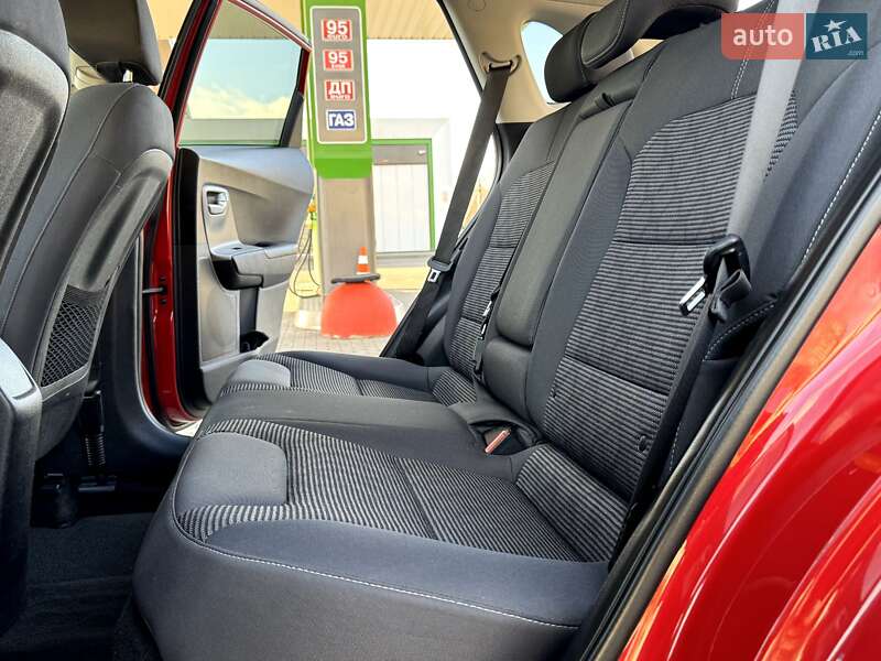 Внедорожник / Кроссовер Kia Niro 2017 в Житомире фото 26 Внедорожник / Кроссовер Kia Niro 2017 в Житомире