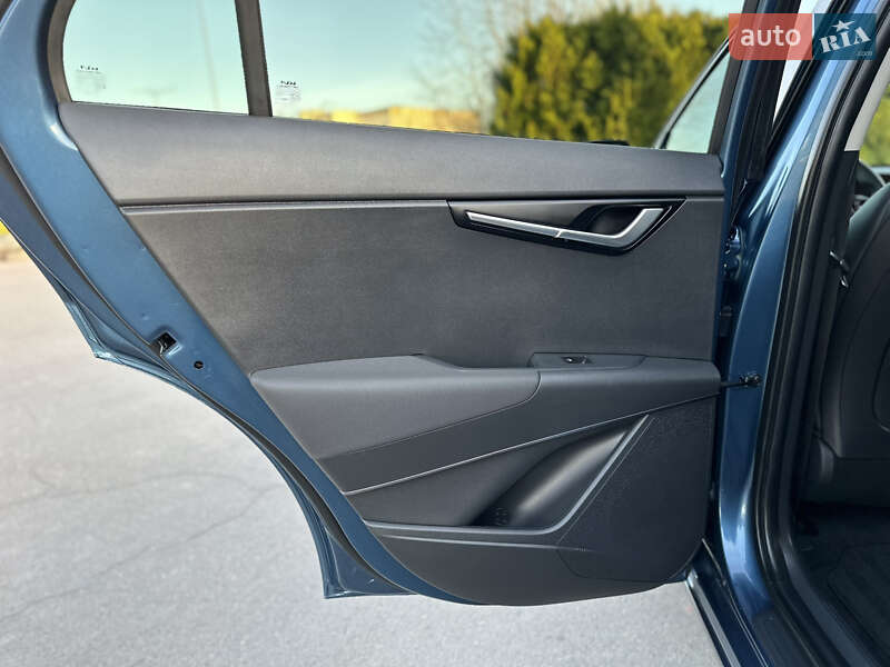 Внедорожник / Кроссовер Kia Niro 2024 в Дрогобыче