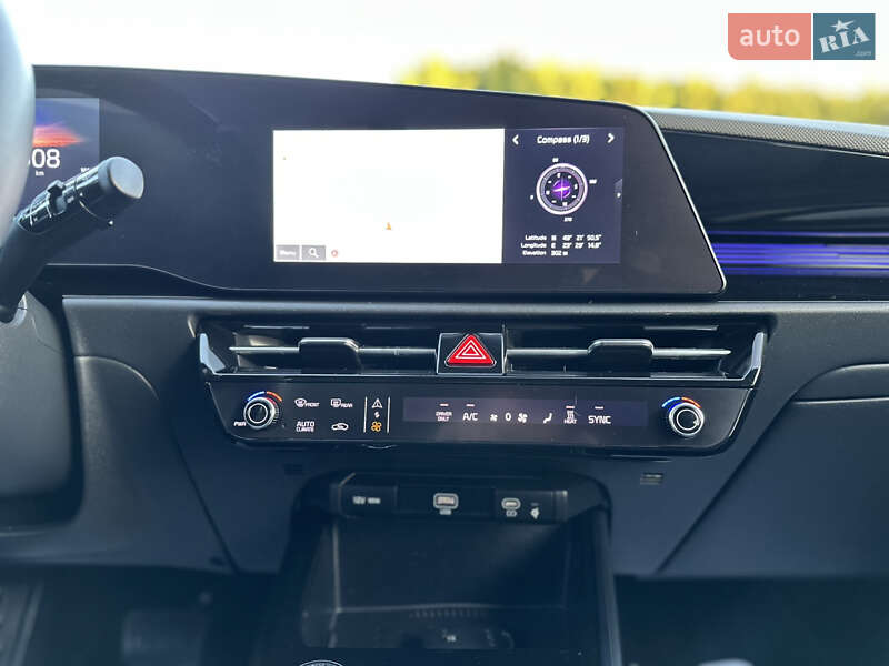 Внедорожник / Кроссовер Kia Niro 2024 в Дрогобыче