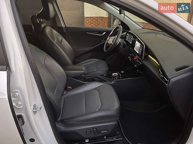 Позашляховик / Кросовер Kia Niro 2022 в Львові фото 50 Позашляховик / Кросовер Kia Niro 2022 в Львові