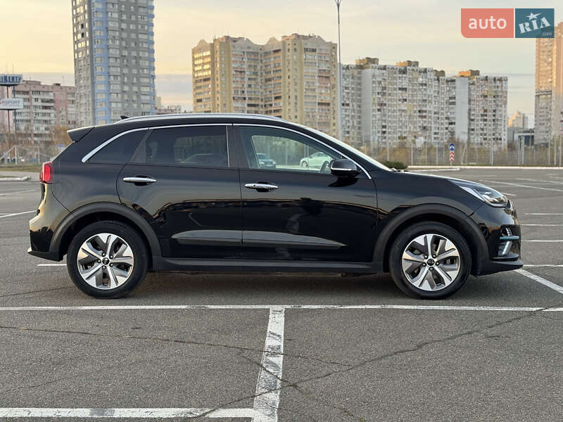 Внедорожник / Кроссовер Kia Niro 2021 в Киеве