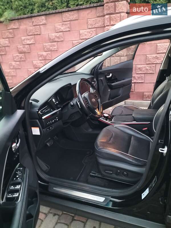 Позашляховик / Кросовер Kia Niro 2020 в Рівному фото 2 Позашляховик / Кросовер Kia Niro 2020 в Рівному