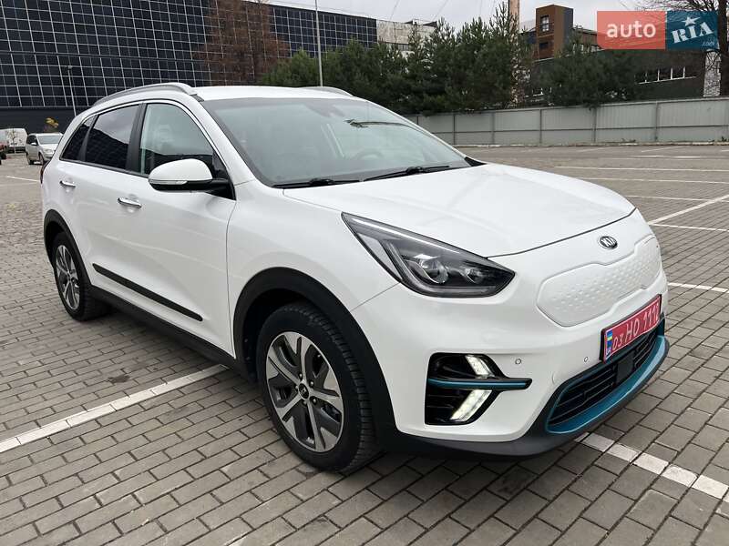 Внедорожник / Кроссовер Kia Niro 2020 в Луцке фото 15 Внедорожник / Кроссовер Kia Niro 2020 в Луцке