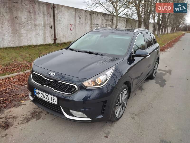 Позашляховик / Кросовер Kia Niro 2017 в Звягелі
