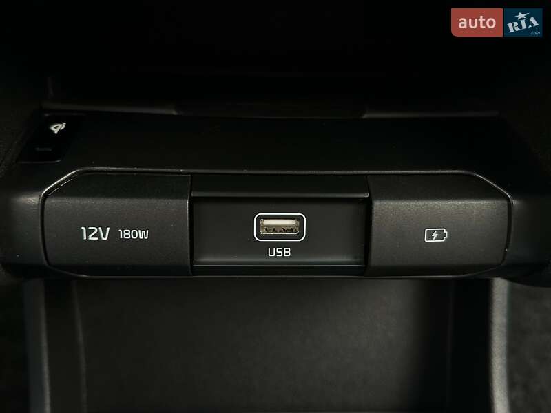 Позашляховик / Кросовер Kia Niro 2022 в Львові