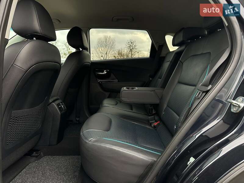 Позашляховик / Кросовер Kia Niro 2022 в Львові