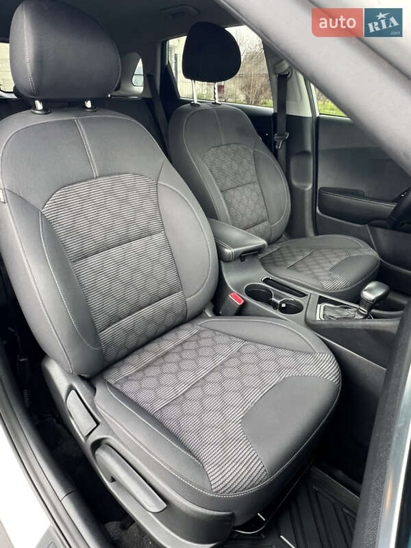 Внедорожник / Кроссовер Kia Niro 2020 в Львове