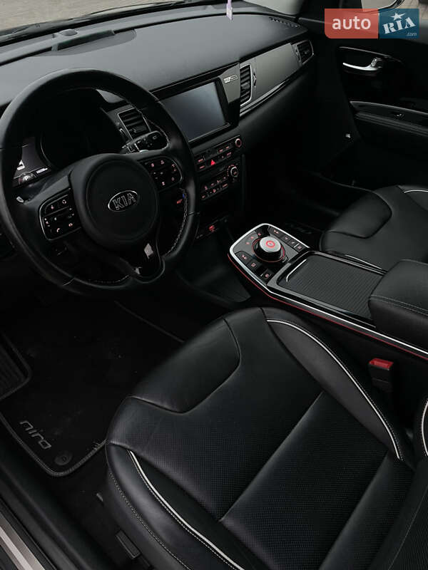 Внедорожник / Кроссовер Kia Niro 2019 в Львове