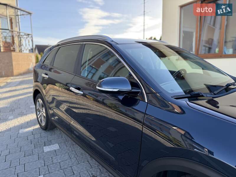 Внедорожник / Кроссовер Kia Niro 2020 в Дрогобыче
