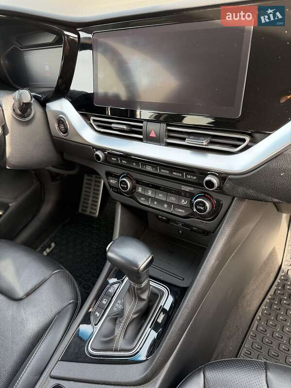 Внедорожник / Кроссовер Kia Niro 2020 в Калуше фото 26 Внедорожник / Кроссовер Kia Niro 2020 в Калуше