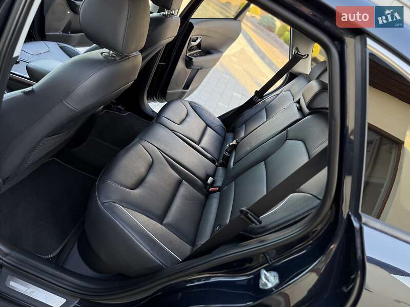 Внедорожник / Кроссовер Kia Niro 2020 в Дрогобыче