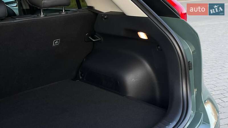 Позашляховик / Кросовер Kia Niro 2024 в Хирові