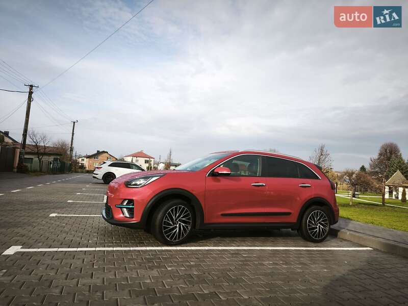 Позашляховик / Кросовер Kia Niro 2019 в Львові