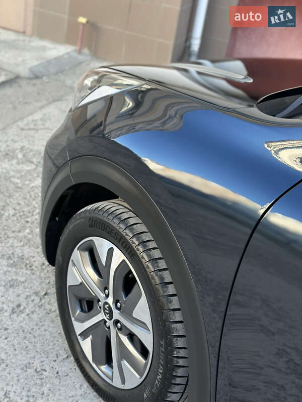 Внедорожник / Кроссовер Kia Niro 2019 в Ивано-Франковске