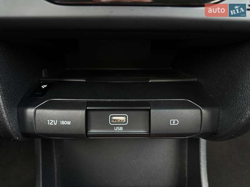 Внедорожник / Кроссовер Kia Niro 2020 в Львове