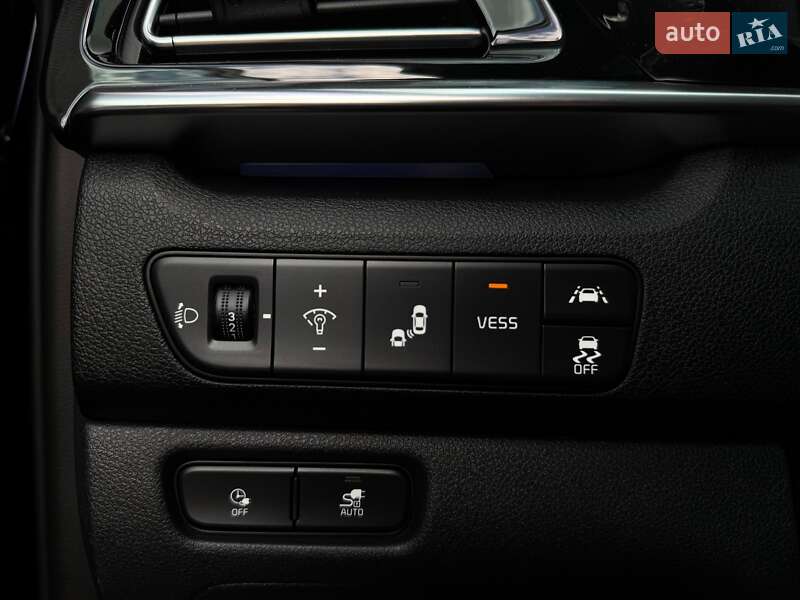 Внедорожник / Кроссовер Kia Niro 2020 в Львове