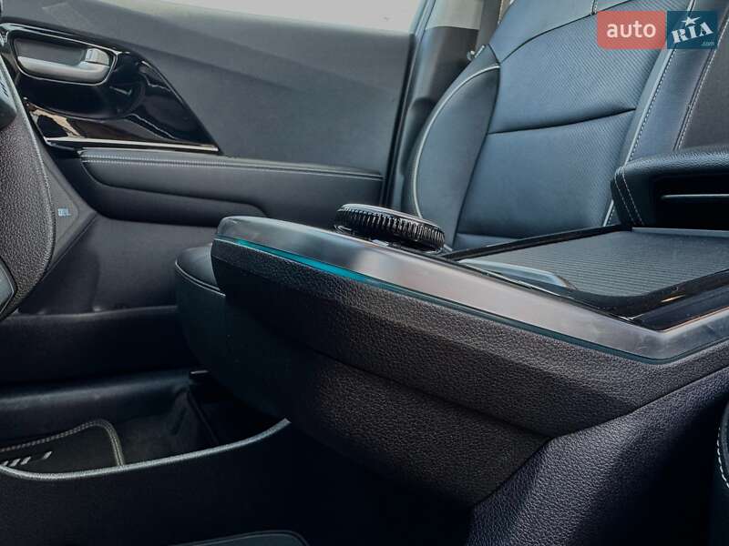 Внедорожник / Кроссовер Kia Niro 2020 в Львове