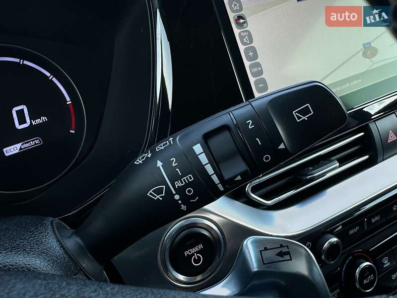 Внедорожник / Кроссовер Kia Niro 2020 в Львове