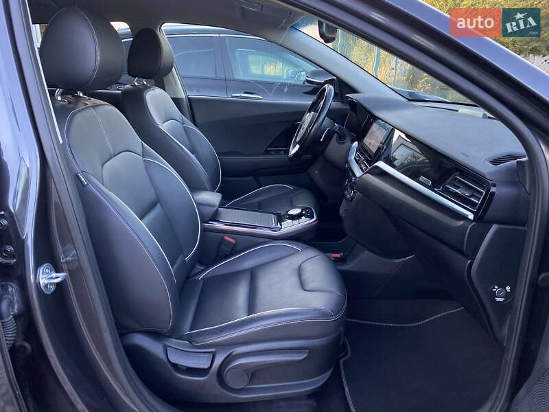 Внедорожник / Кроссовер Kia Niro 2020 в Львове