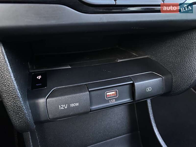 Внедорожник / Кроссовер Kia Niro 2020 в Львове