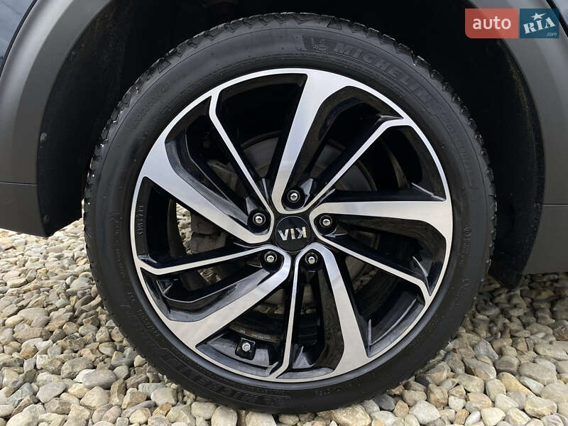 Внедорожник / Кроссовер Kia Niro 2020 в Львове