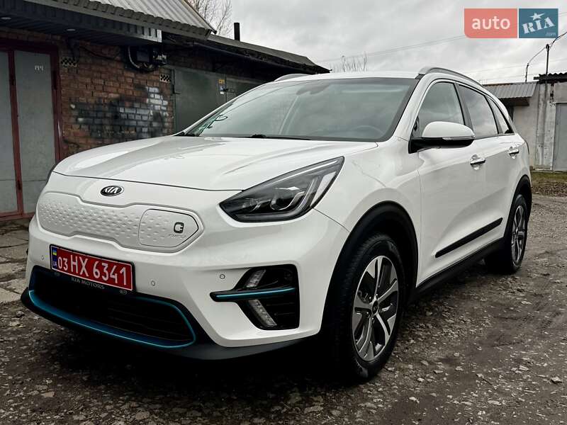 Внедорожник / Кроссовер Kia Niro 2020 в Казатине